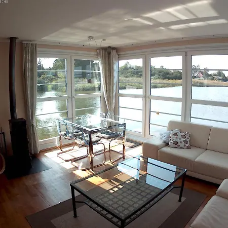 Hausboot Lagoon Botel