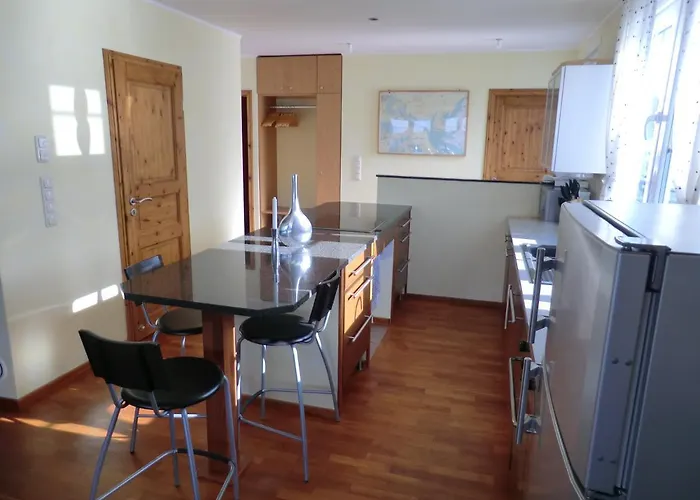 Hausboot Lagoon 船上ホテル *