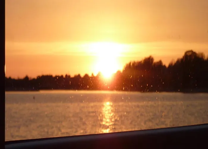 Hausboot Lagoon シュトラールズント